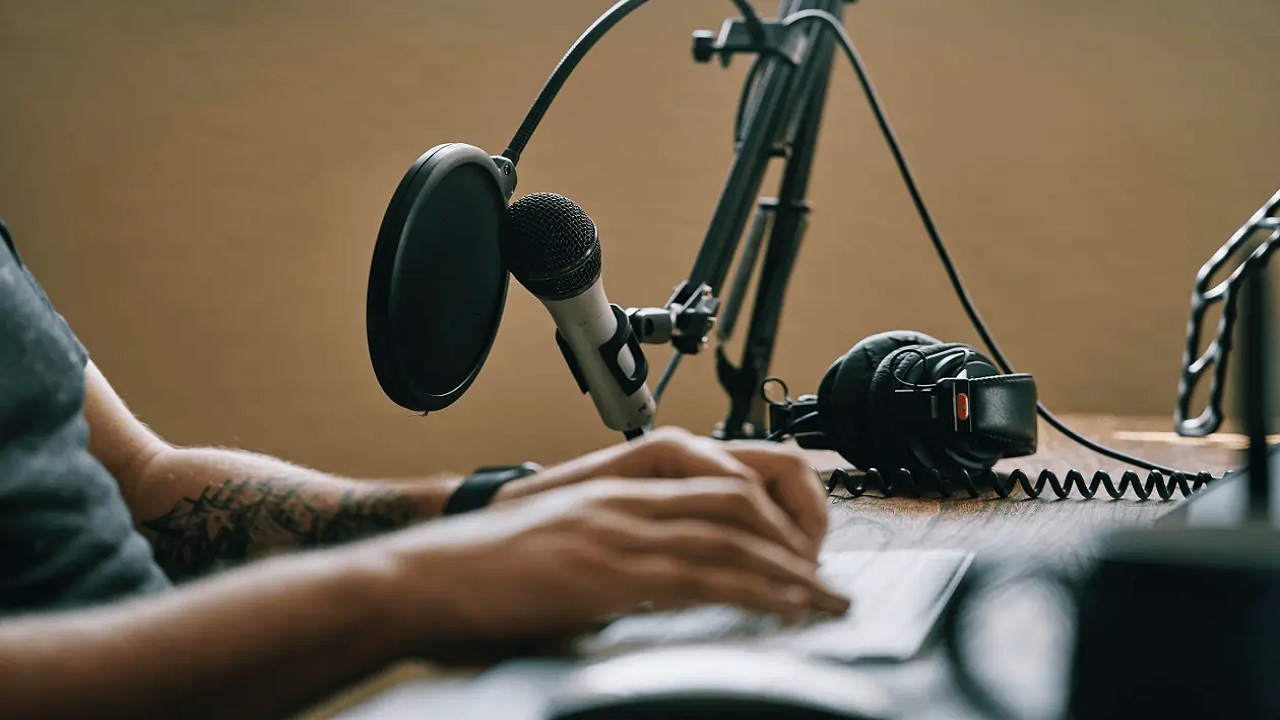 Why It Matters to Find out How Much It Costs to Start a Podcast