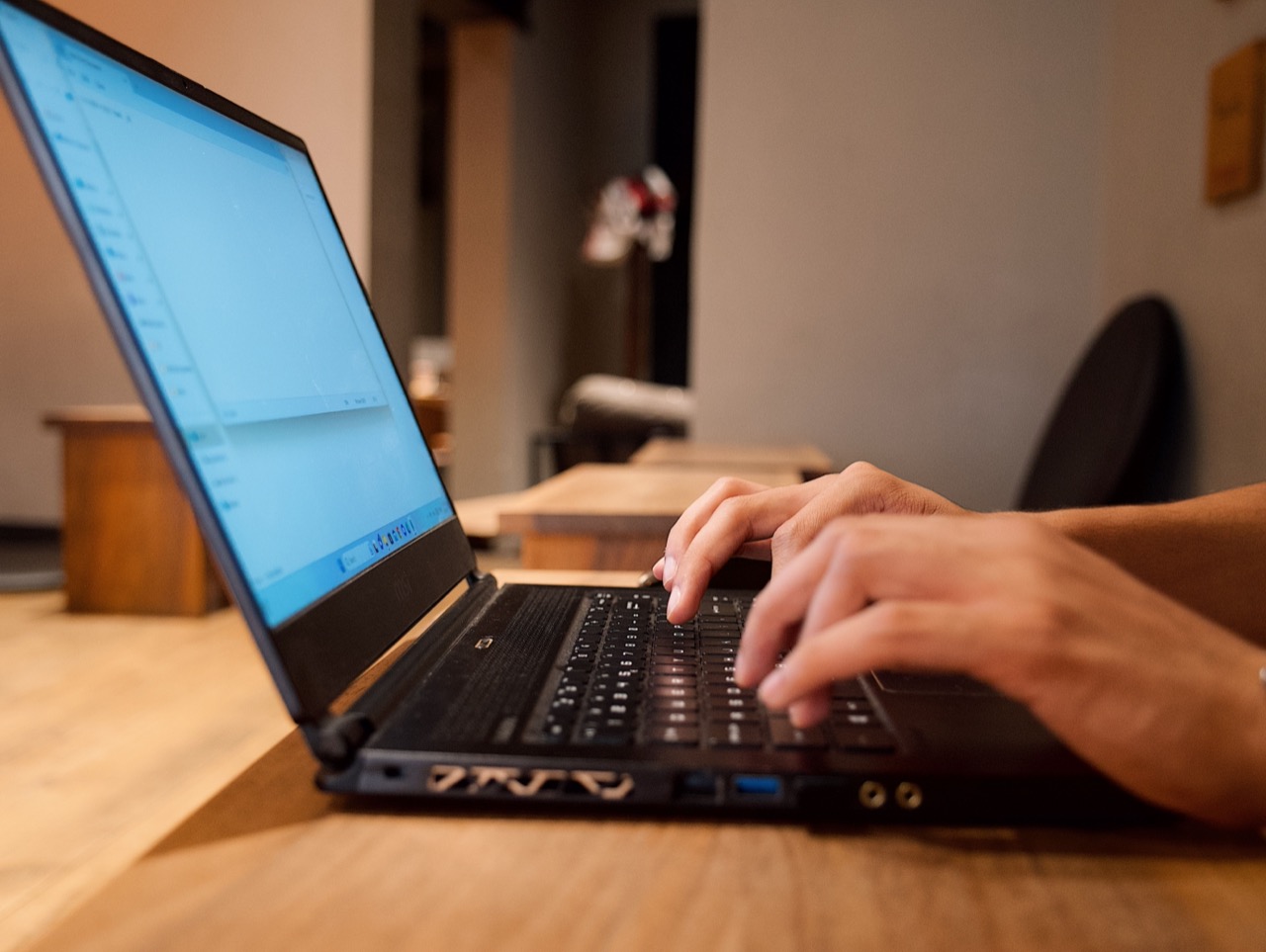 What Happens Inside a Laptop Battery as It Ages — and Why It Changes Everything